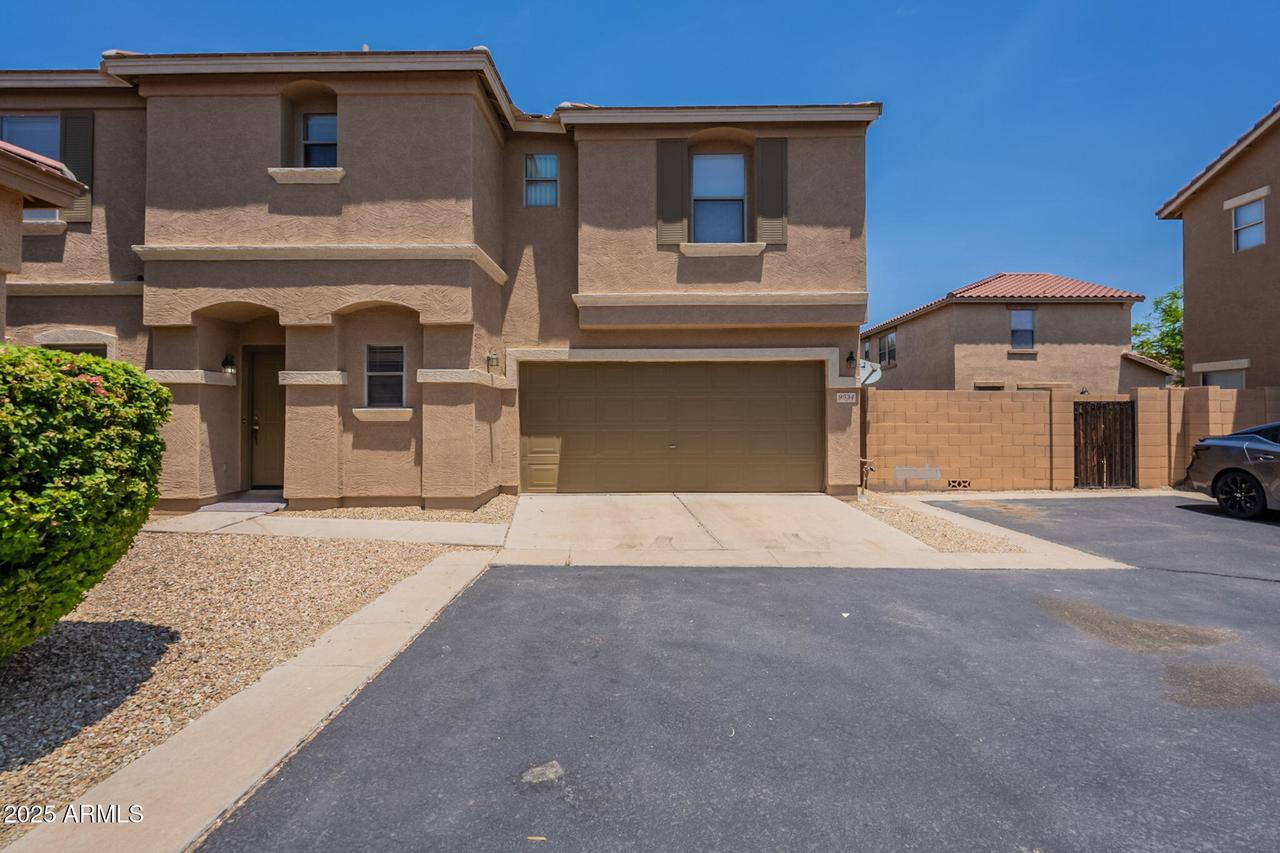 9534 N 82nd Ln., Peoria, AZ 85345