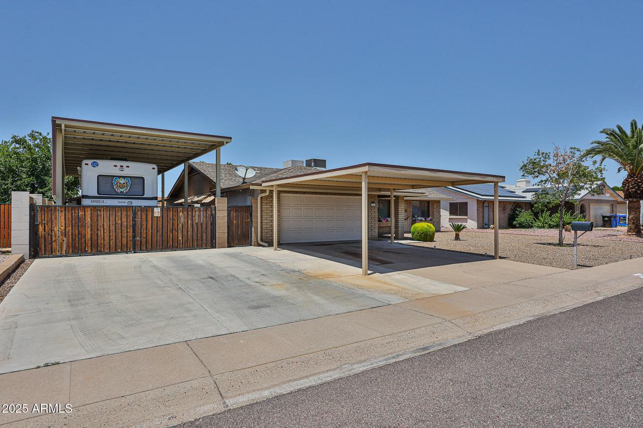 3802 W Kelton Ln., Phoenix, AZ 85053