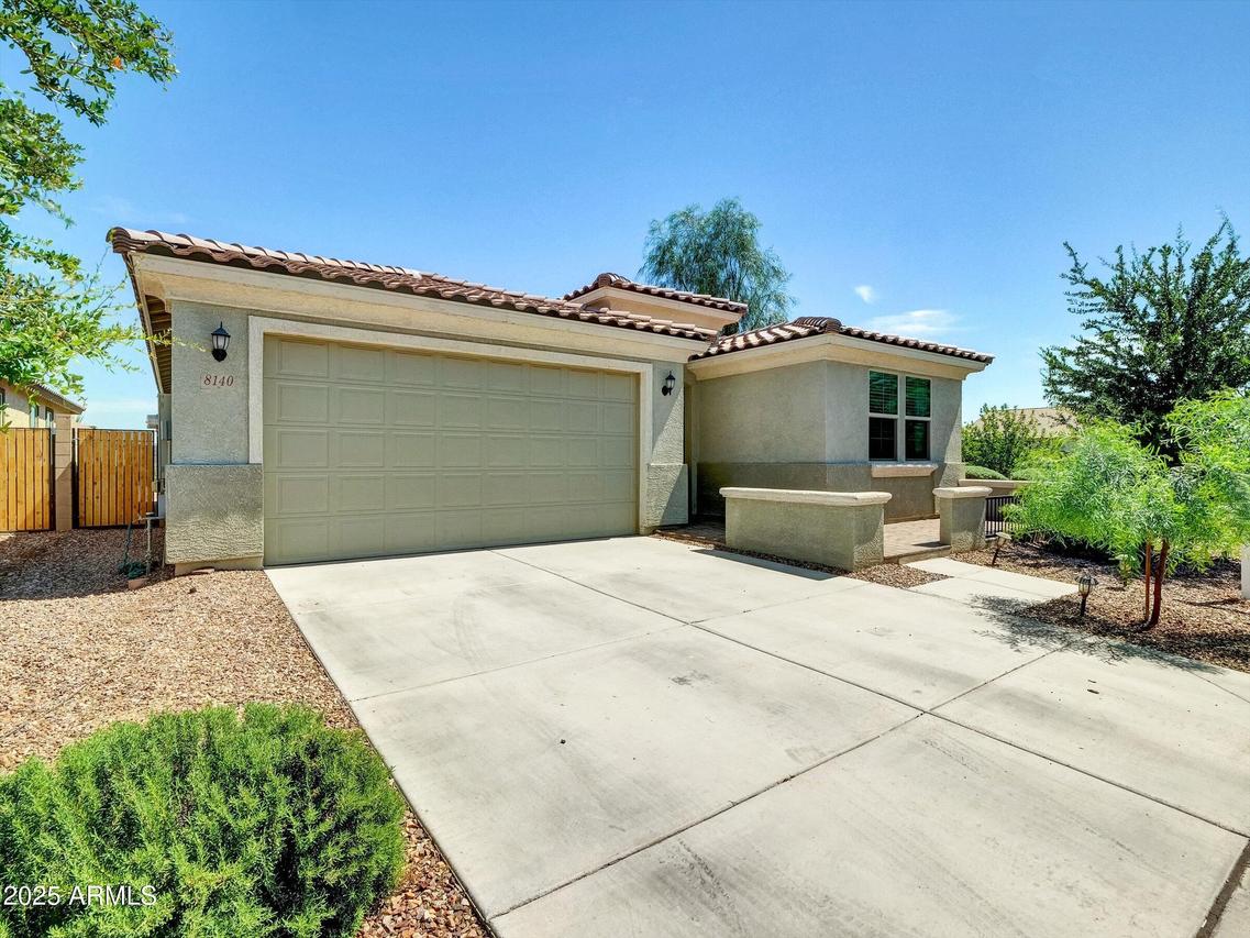 8140 W Lane Ave., Glendale, AZ 85303