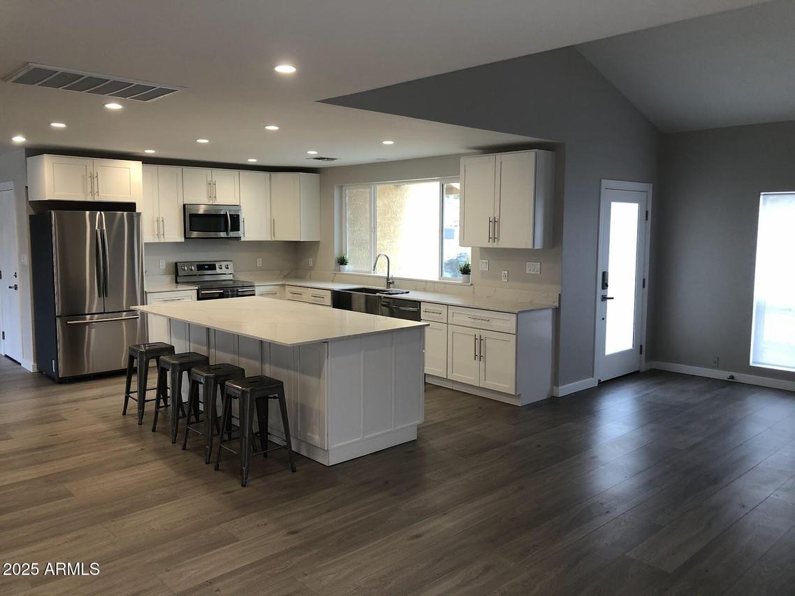 4910 E Charter Oak Rd., Scottsdale, AZ 85254