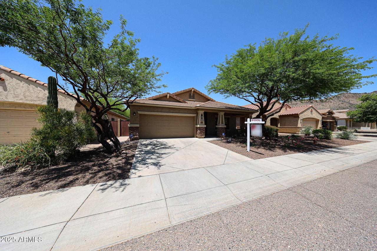 5130 W Molly Ln., Phoenix, AZ 85083