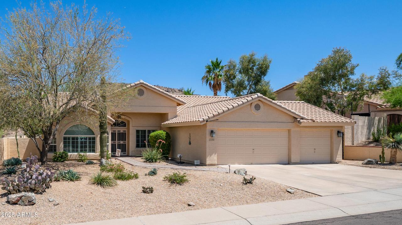 116 E Mountain Sky Ave., Phoenix, AZ 85048