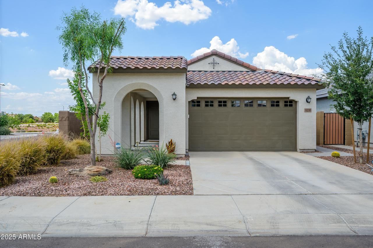 9238 W Roma Ave., Phoenix, AZ 85037