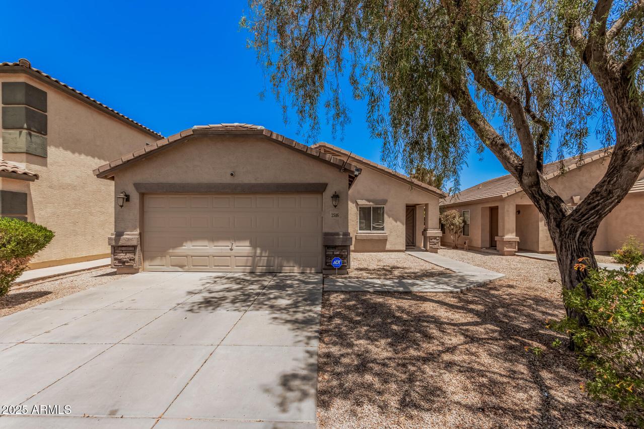 2516 E San Manuel Rd., San Tan Valley, AZ 85143