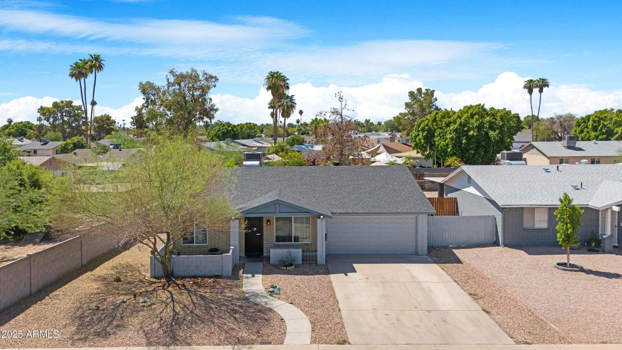 237 E Oxford Dr., Tempe, AZ 85283