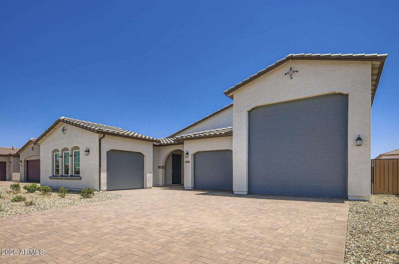 25233 N 177th Dr., Surprise, AZ 85387