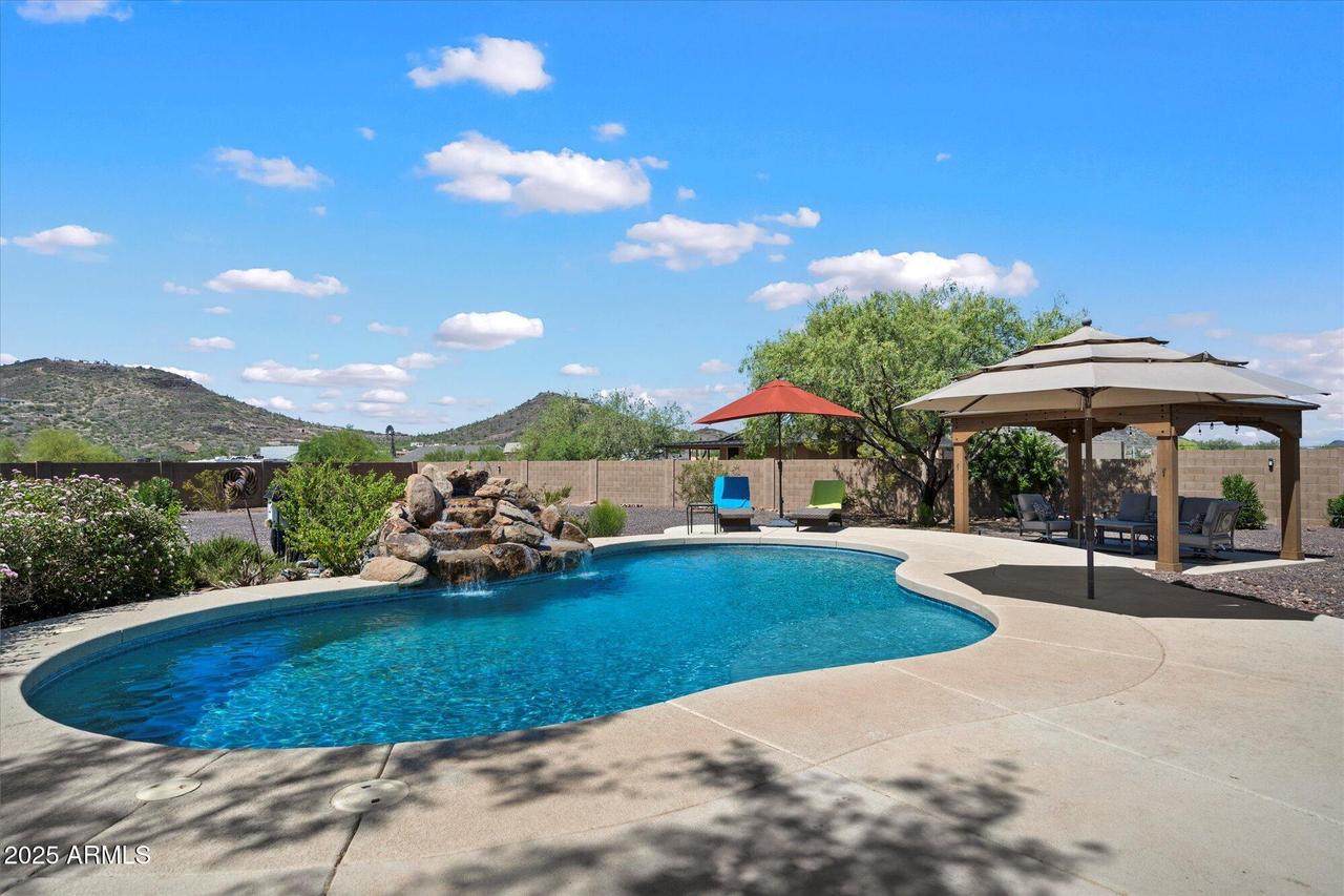 2815 W Irvine Rd., Phoenix, AZ 85086