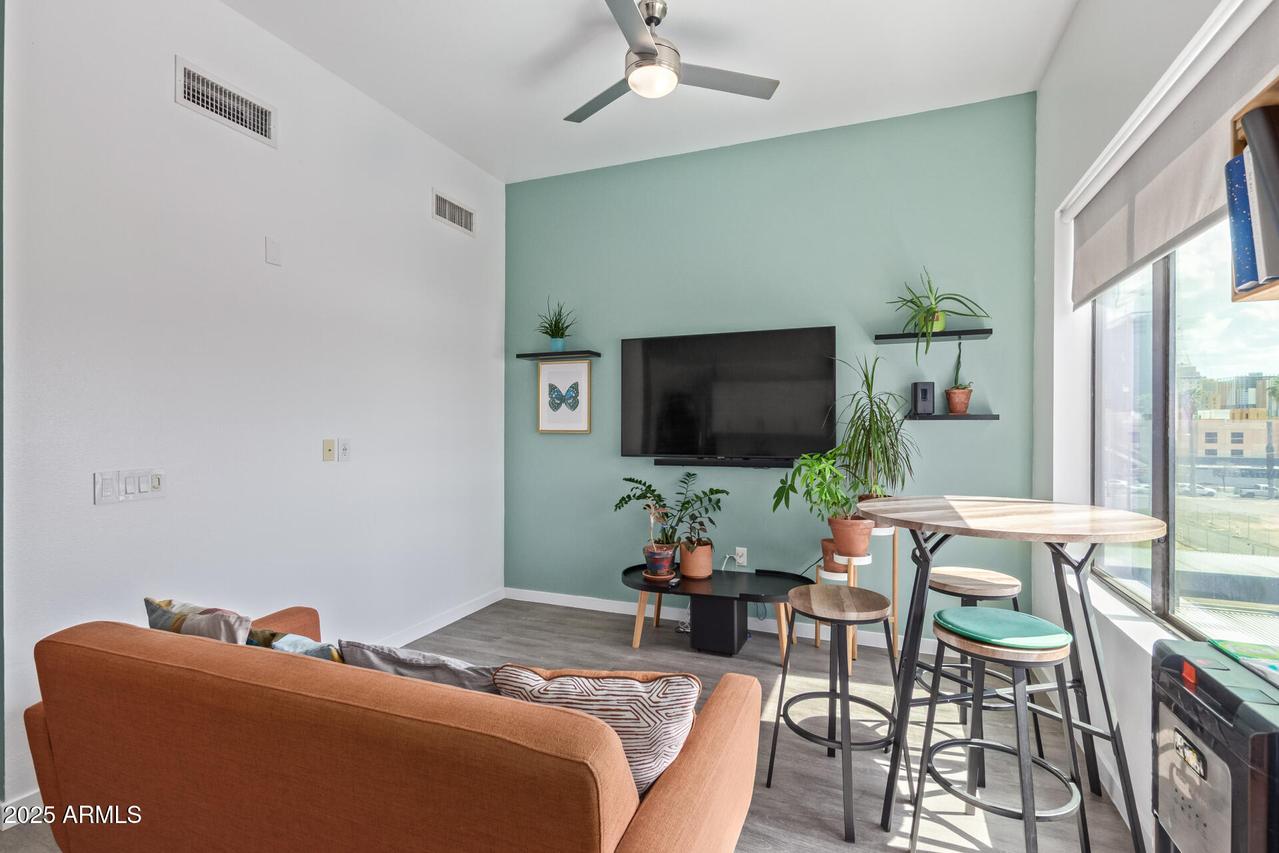 1130 N 2 St. #306, Phoenix, AZ 85004