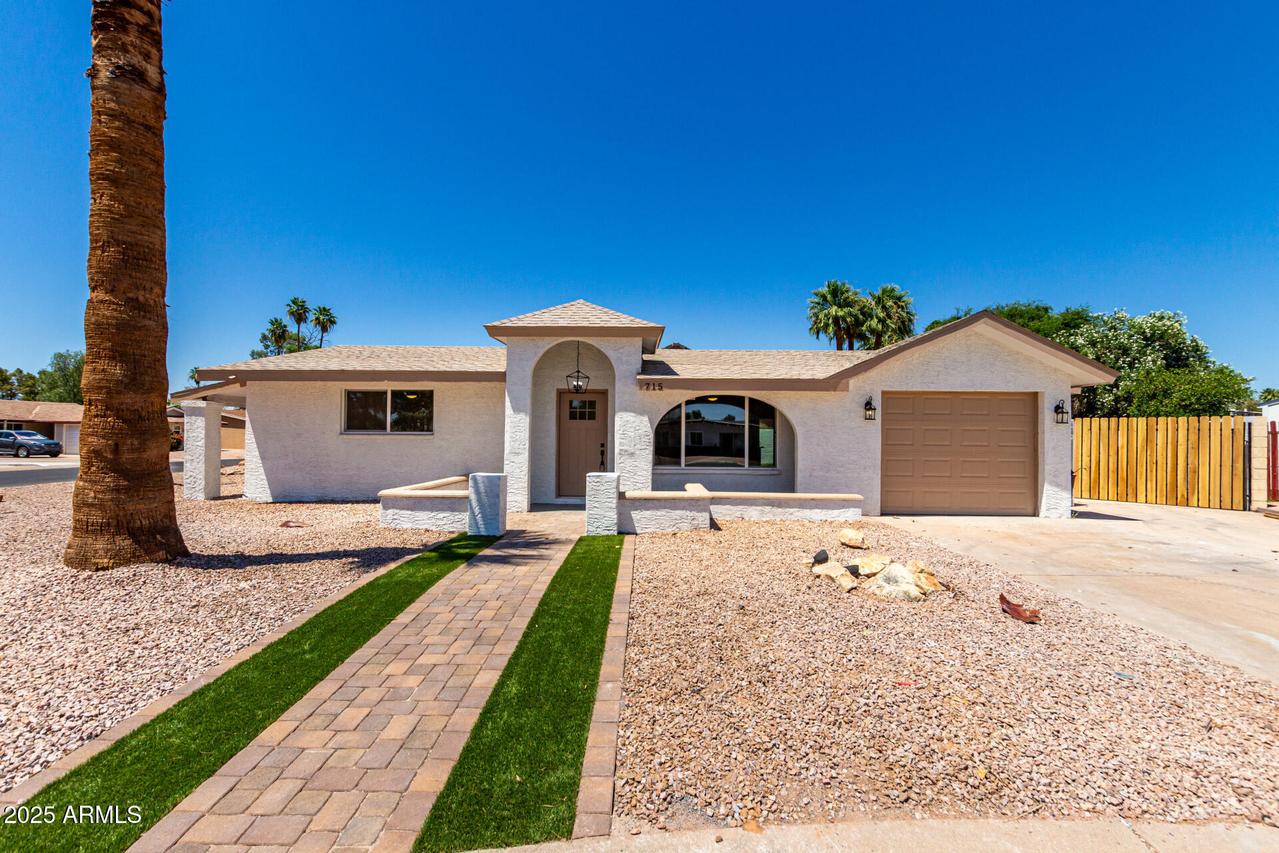 715 S Saranac Ave., Mesa, AZ 85208