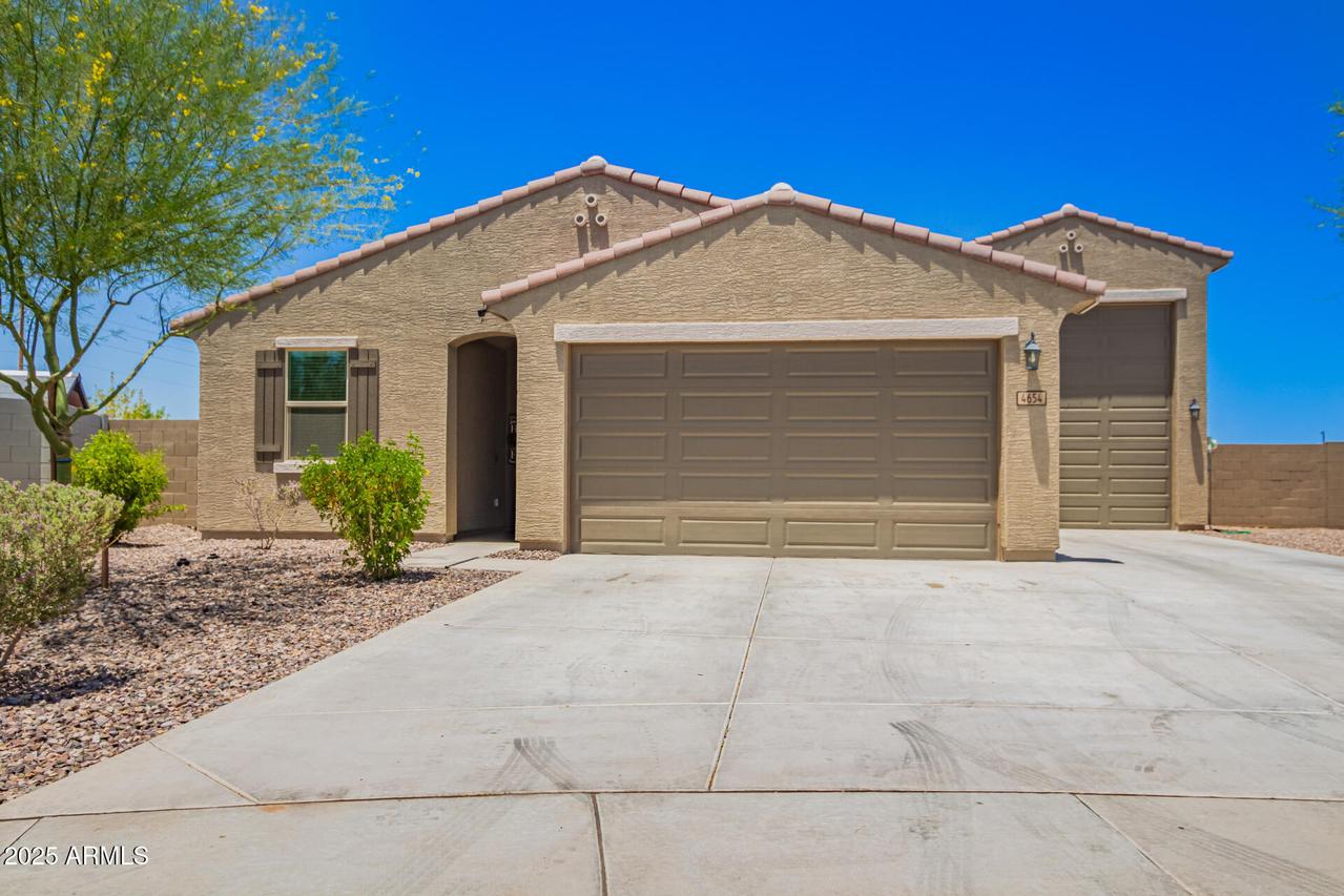 4654 W Suncup Dr., San Tan Valley, AZ 85144