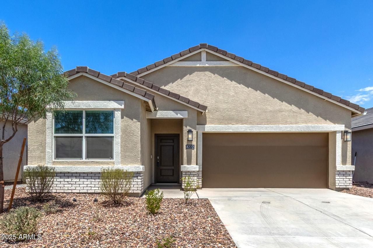 8222 W Clemente Way, Florence, AZ 85132