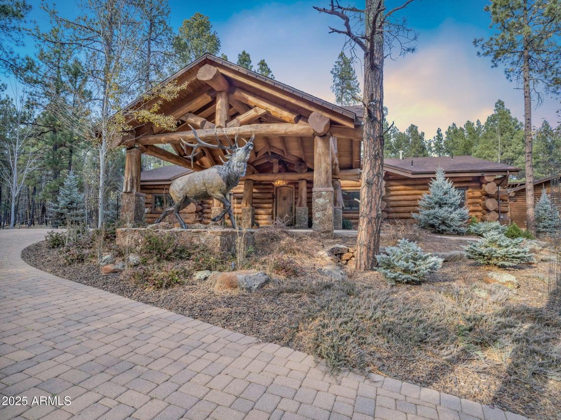 25 E Foxboro Rd., Munds Park, AZ 86017