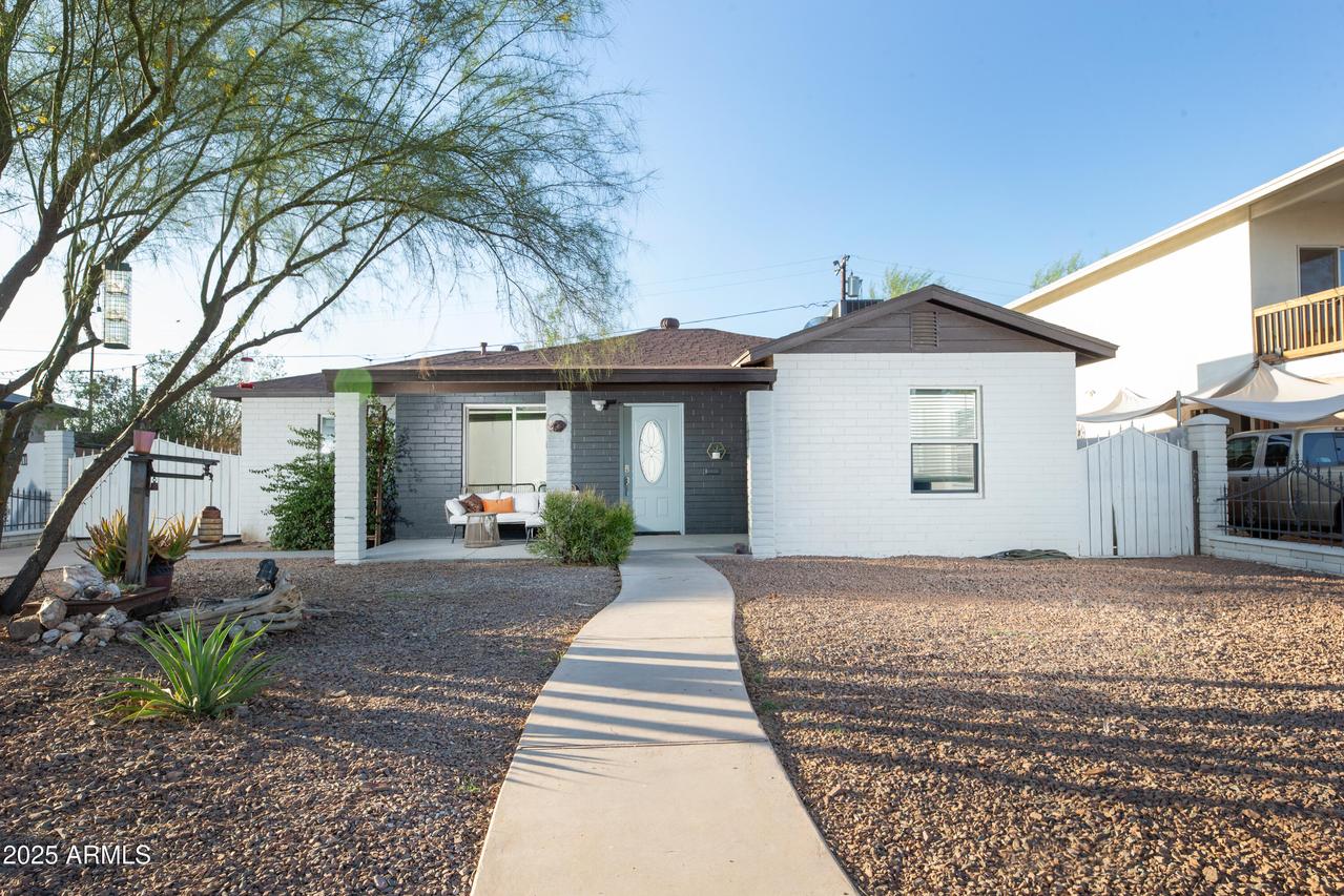 1512 E Cypress St., Phoenix, AZ 85006