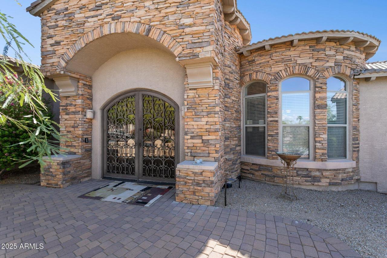 35401 N Via Tramonto St., Phoenix, AZ 85086