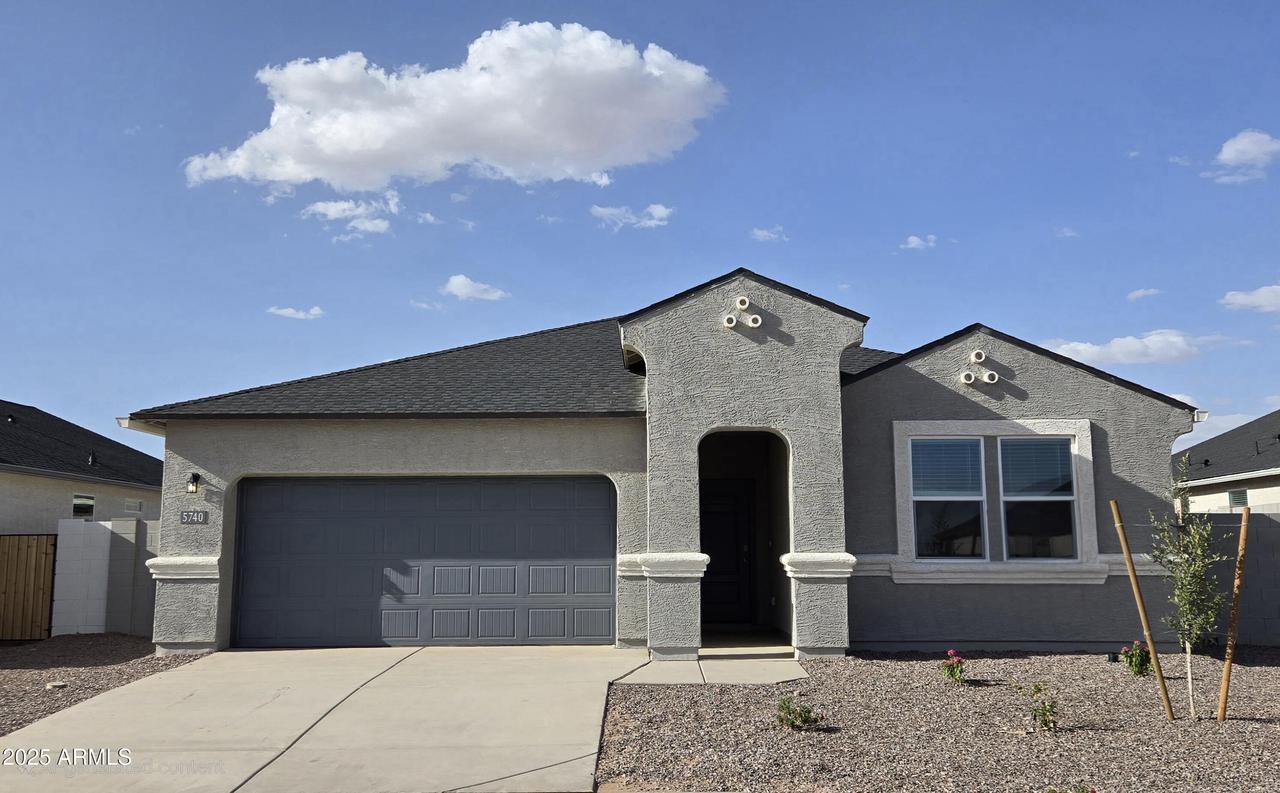 5740 E Freesia Ln., San Tan Valley, AZ 85140