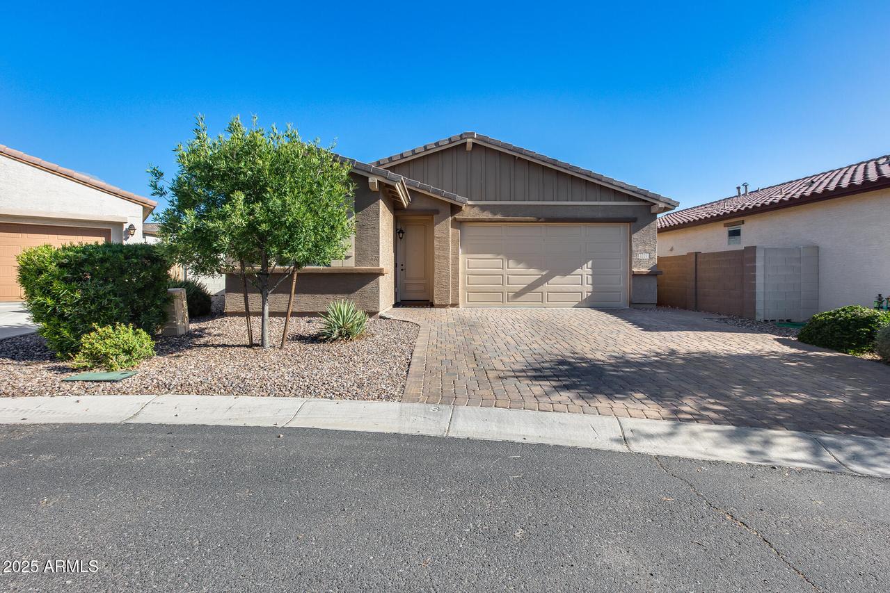 12211 W Hide Tr., Peoria, AZ 85383