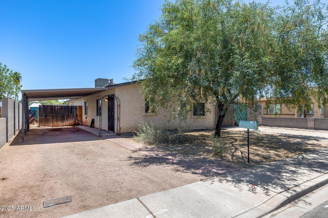 2129 N Summer St., Mesa, AZ 85203