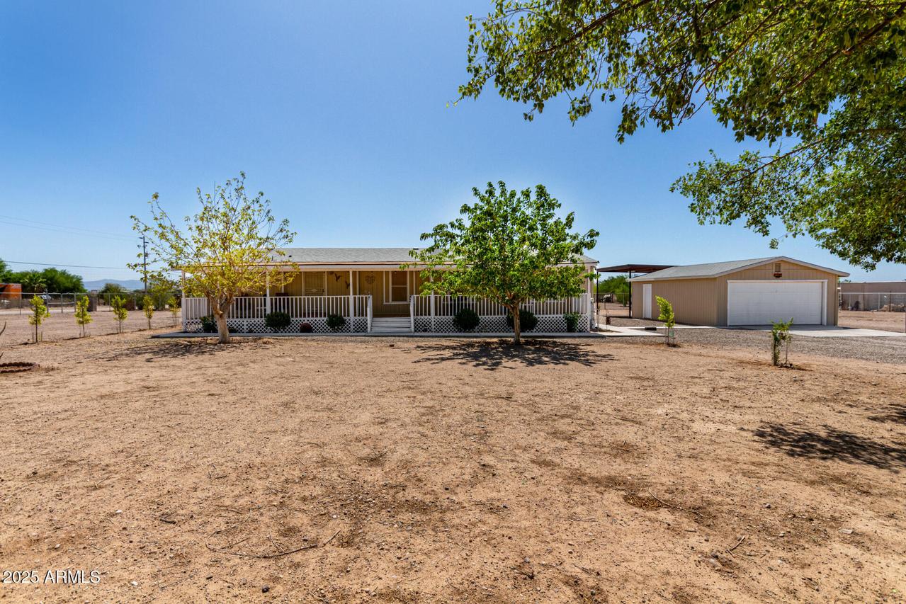 1137 N 375th Ave., Tonopah, AZ 85354
