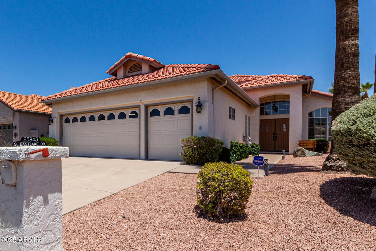 25843 S Eastlake Dr., Sun Lakes, AZ 85248