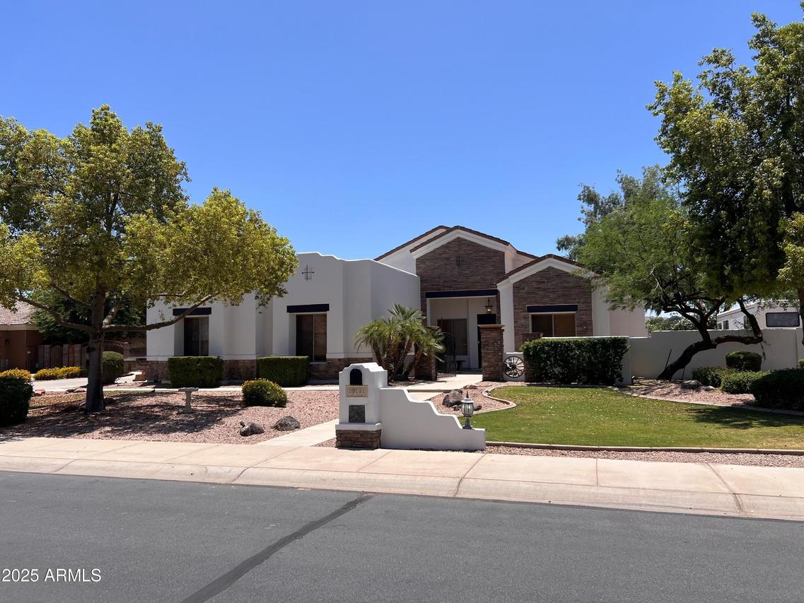 20131 E Calle De Flores, Queen Creek, AZ 85142