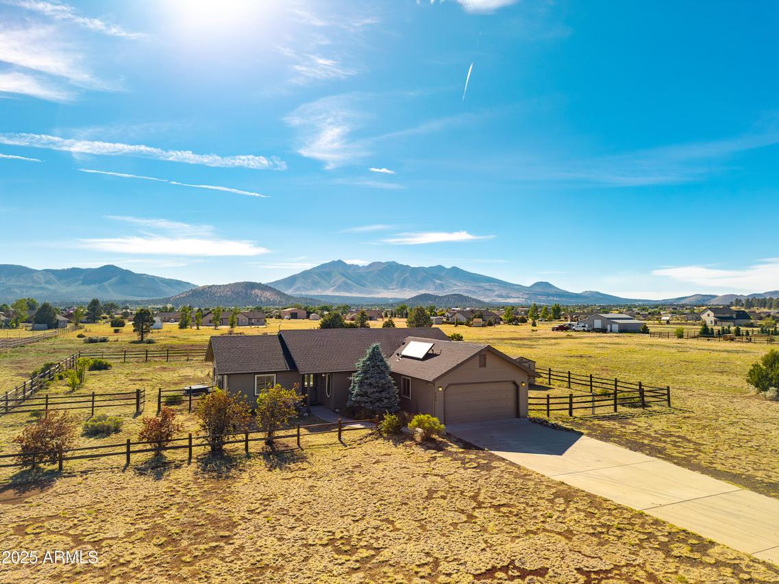 9400 Slayton Ranch Rd., Flagstaff, AZ 86004
