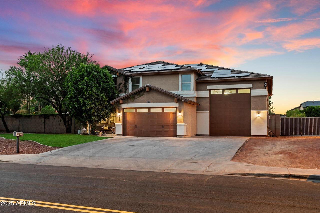3944 W Paradise Ln., Phoenix, AZ 85053