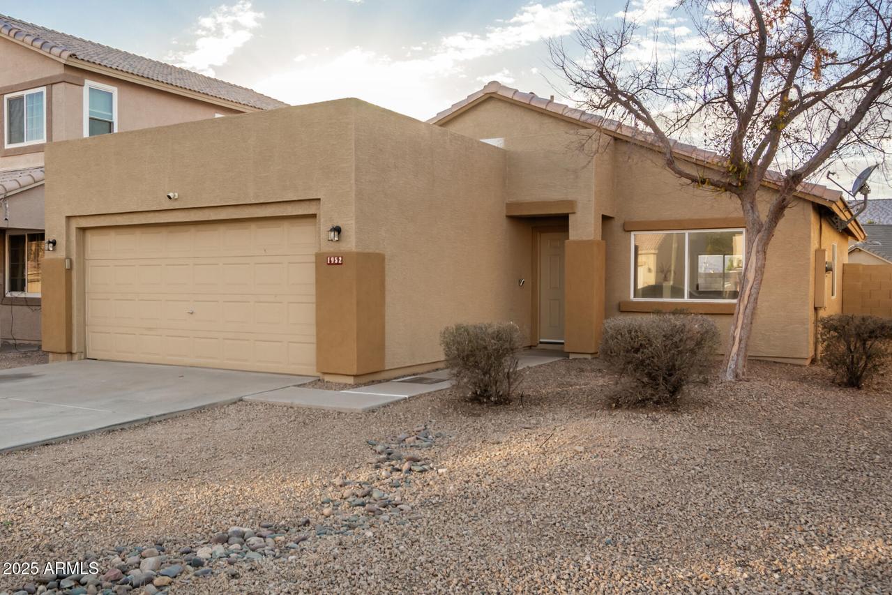 1952 N 103rd Dr., Avondale, AZ 85392