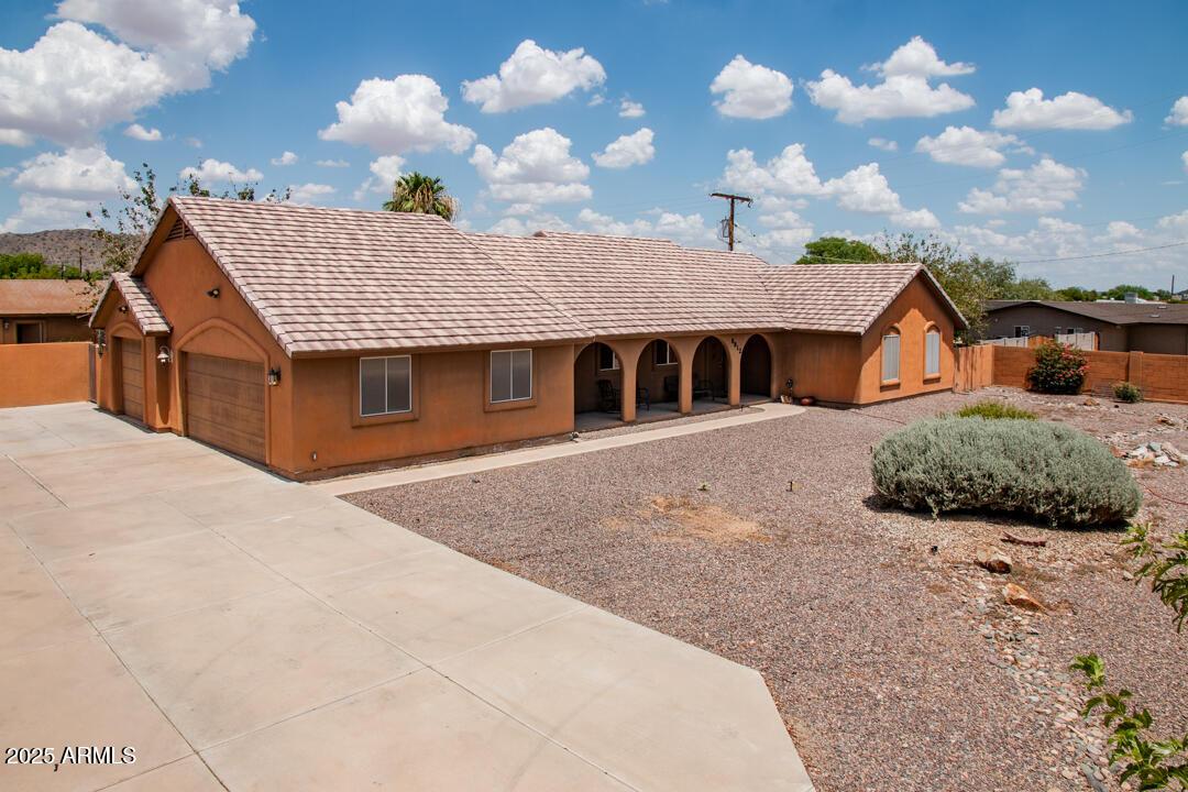 8812 W Pinnacle Peak Rd., Peoria, AZ 85383