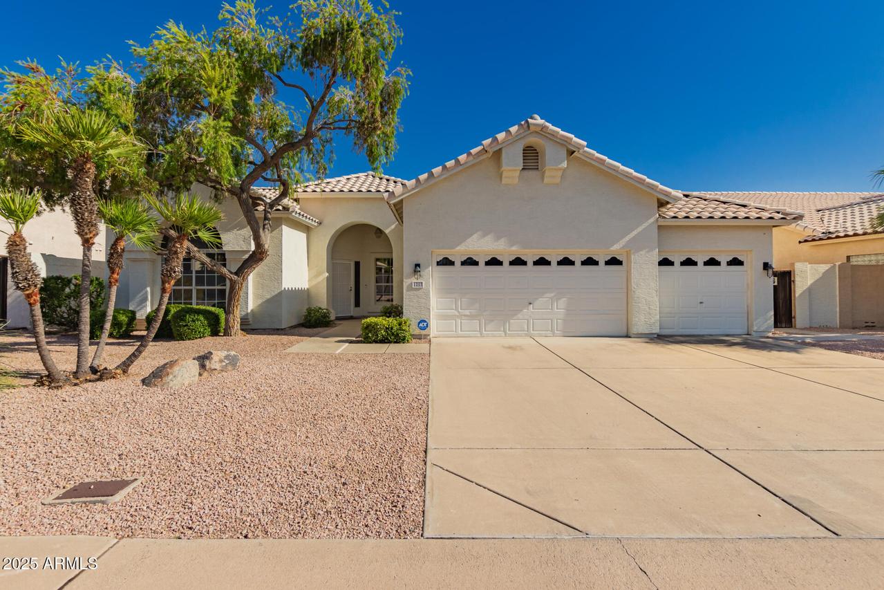 1213 W Beck Ln., Phoenix, AZ 85023