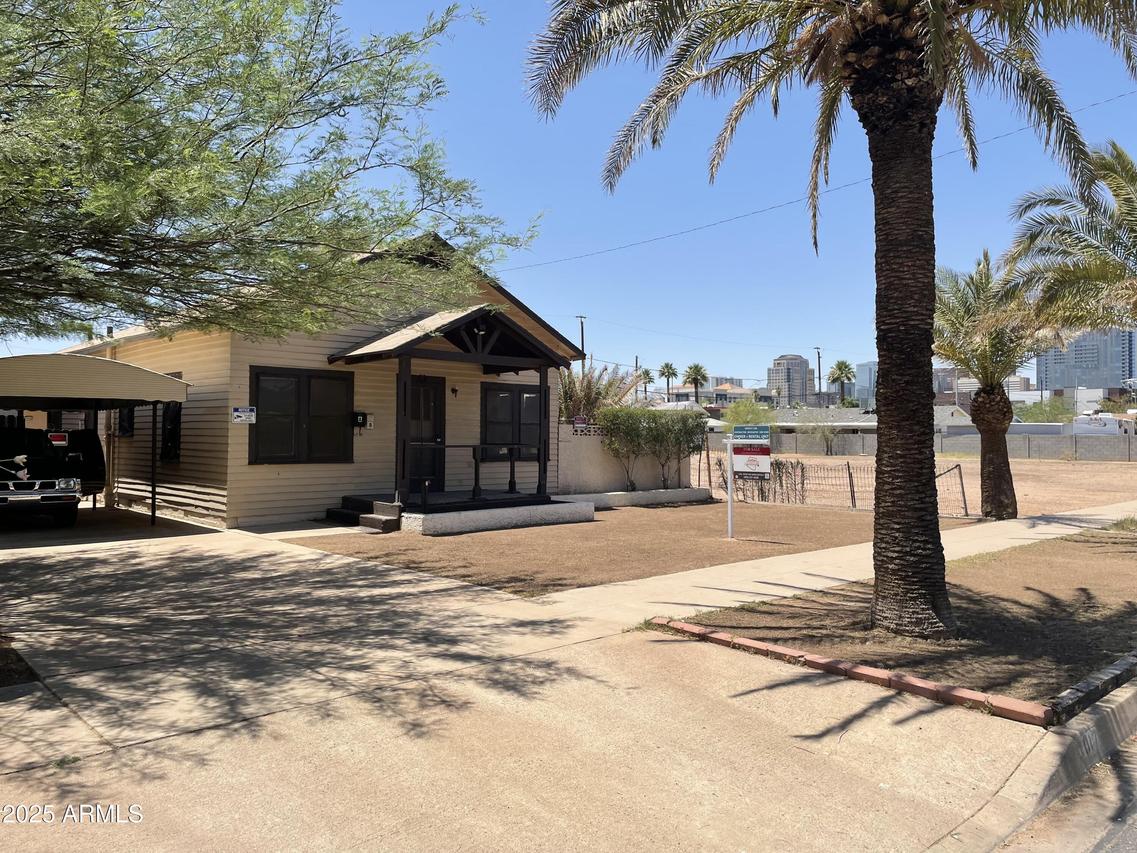 1017 E Taylor St., Phoenix, AZ 85006