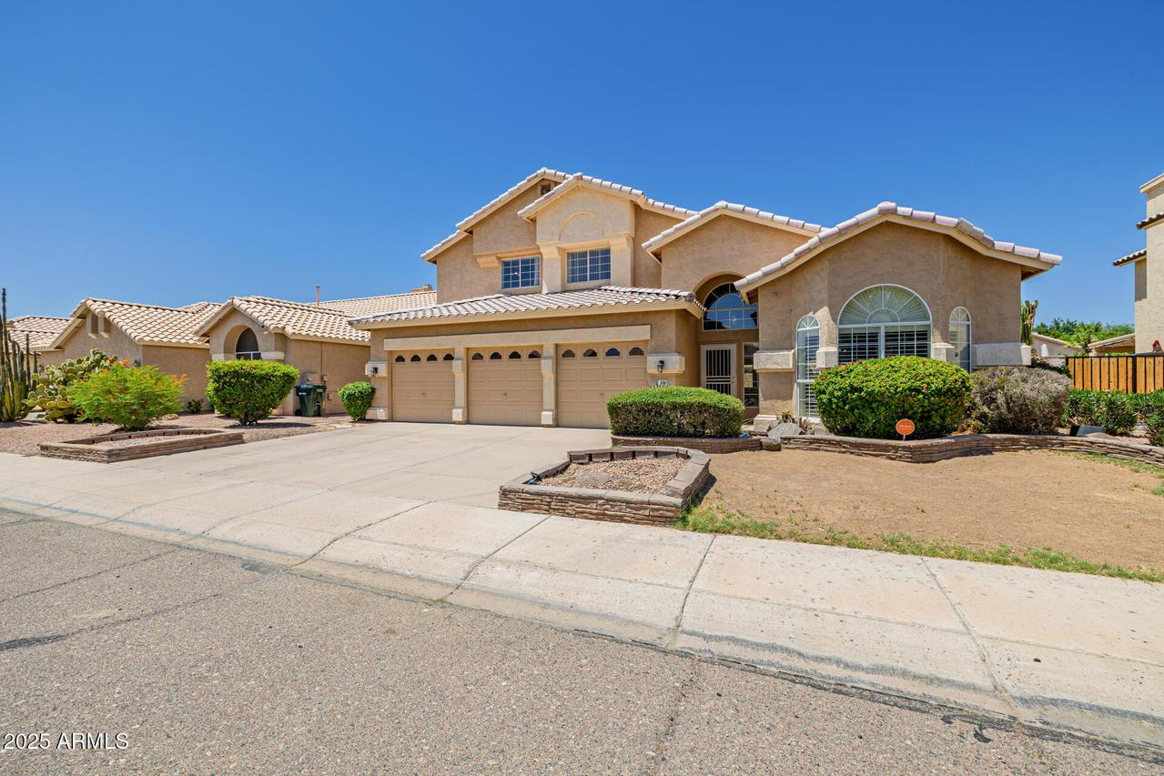 728 W Sandra Ter., Phoenix, AZ 85023