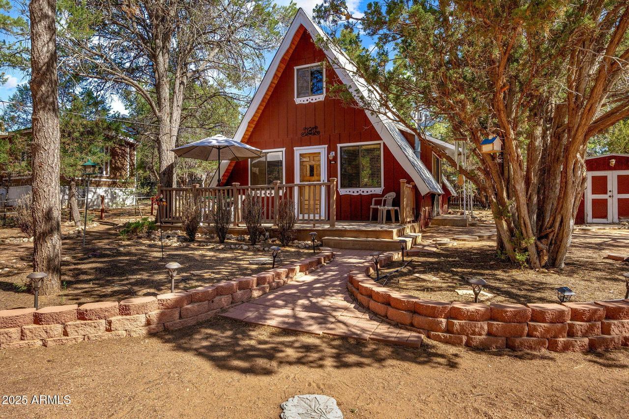 2158 Fishermans Rd., Overgaard, AZ 85933
