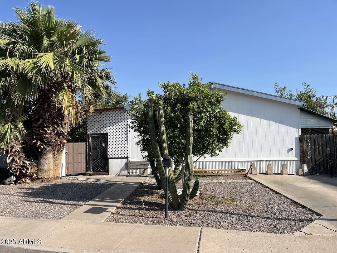 2731 E Bramble Ave., Mesa, AZ 85204
