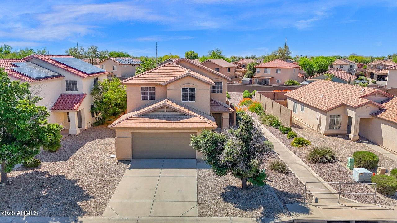 885 E Lakeview Dr., San Tan Valley, AZ 85143