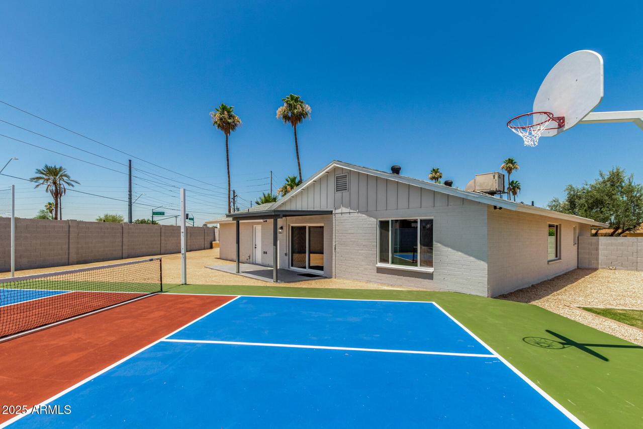 13805 N 31st Ave., Phoenix, AZ 85053
