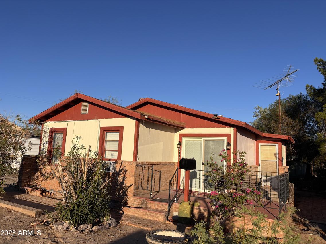1025 N Sartillion Ave., Ajo, AZ 85321