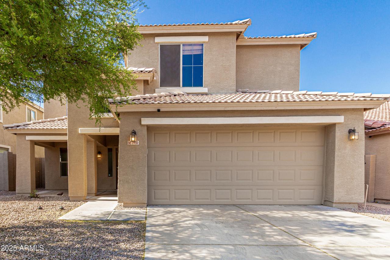 3910 W Goldmine Mountain Dr., San Tan Valley, AZ 85144