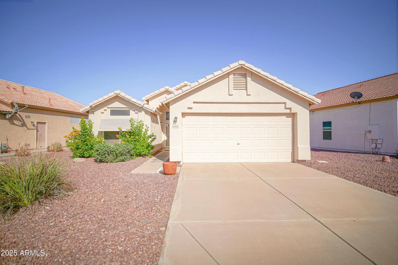 19961 N Coyote Lakes Pkwy., Surprise, AZ 85378