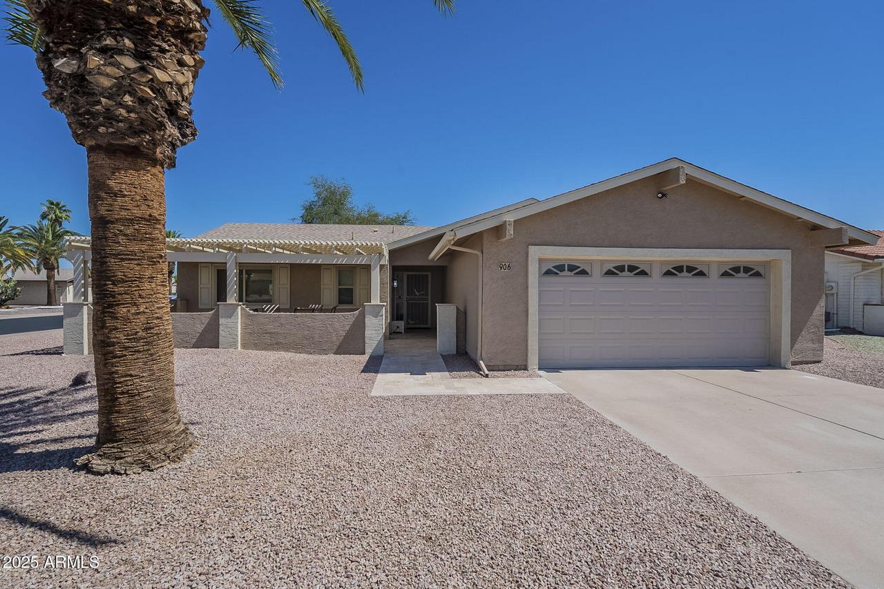 906 Leisure World, Mesa, AZ 85206