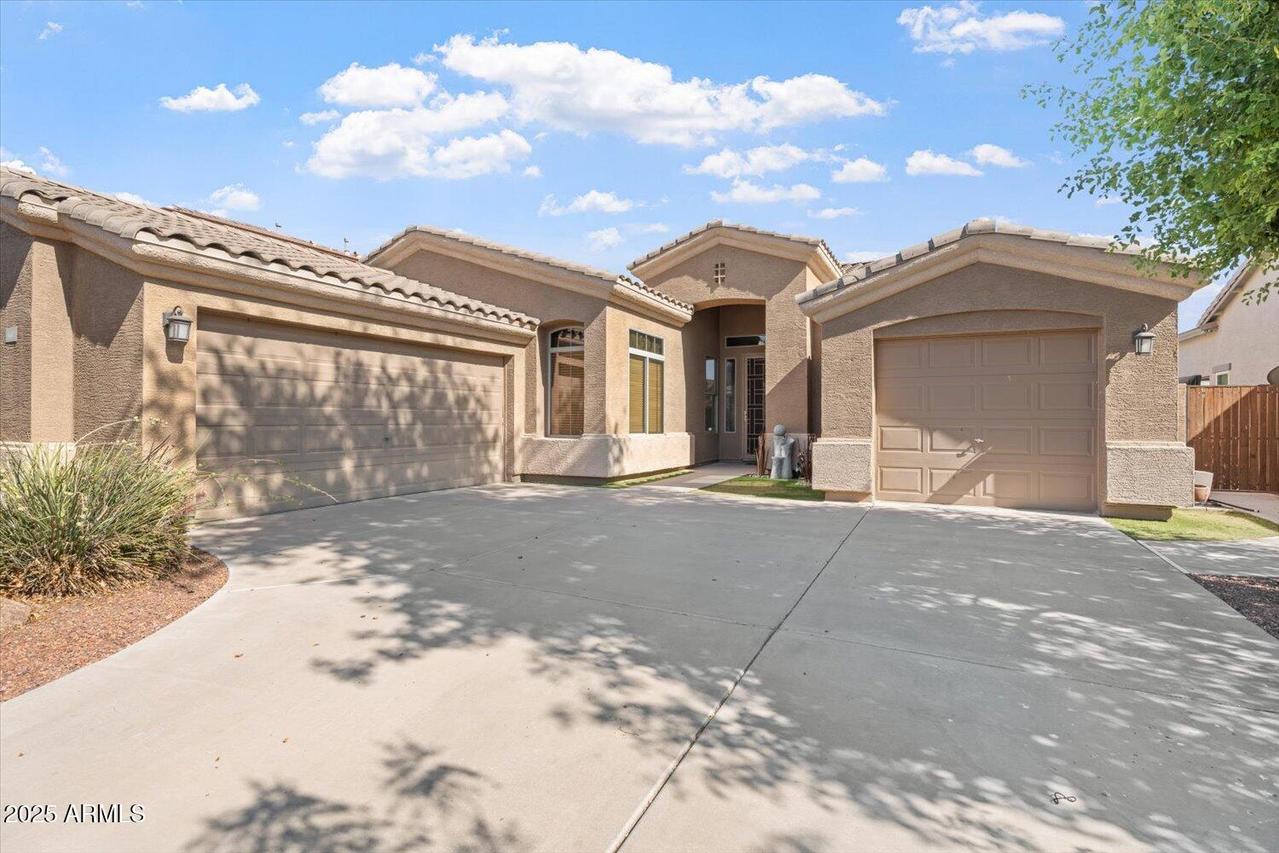 4667 E County Down Dr., Chandler, AZ 85249