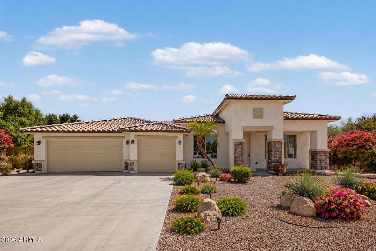 4429 E Downing Cir., Mesa, AZ 85205