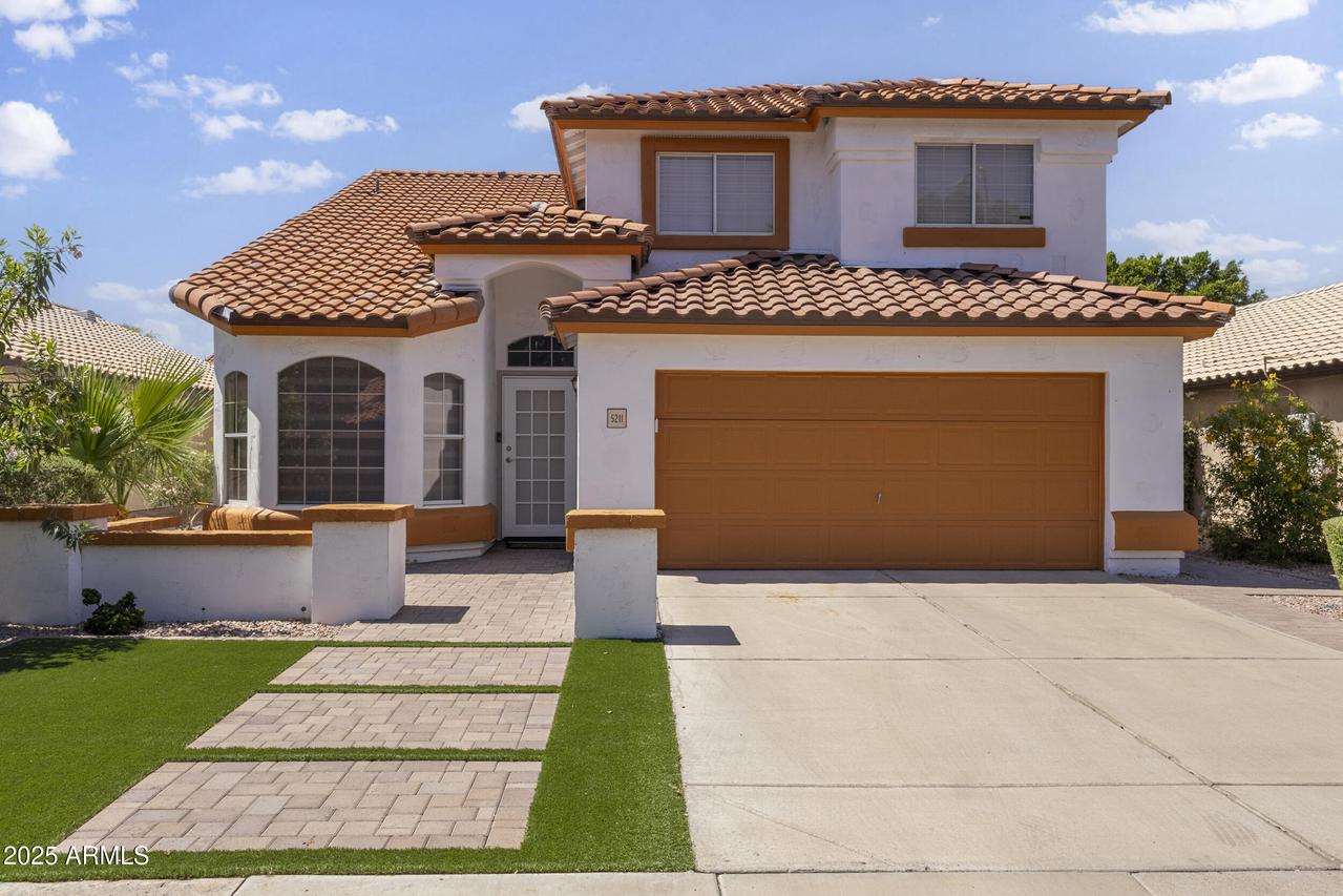 5211 W Wikieup Ln., Glendale, AZ 85308