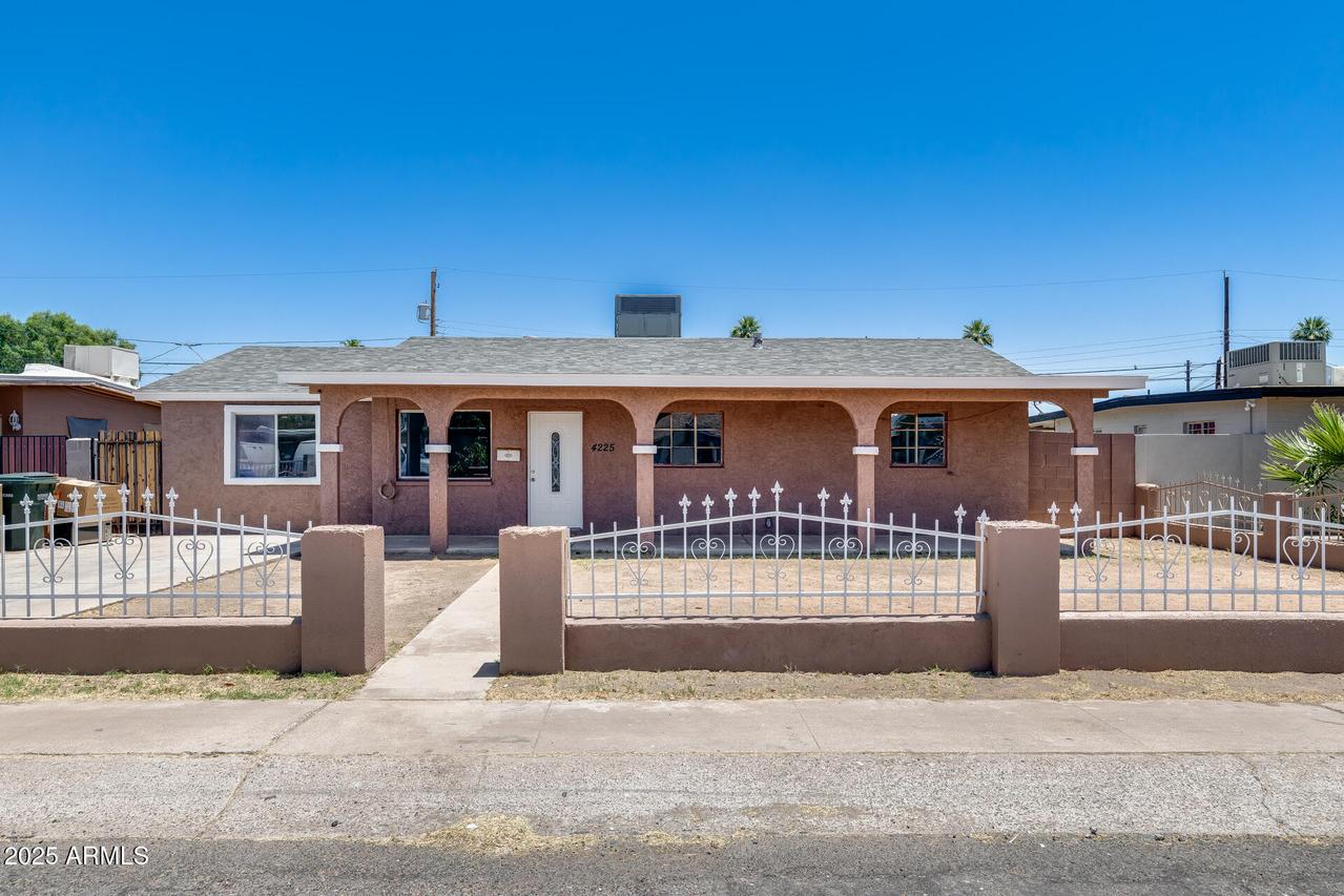 4225 N 27th Dr., Phoenix, AZ 85017