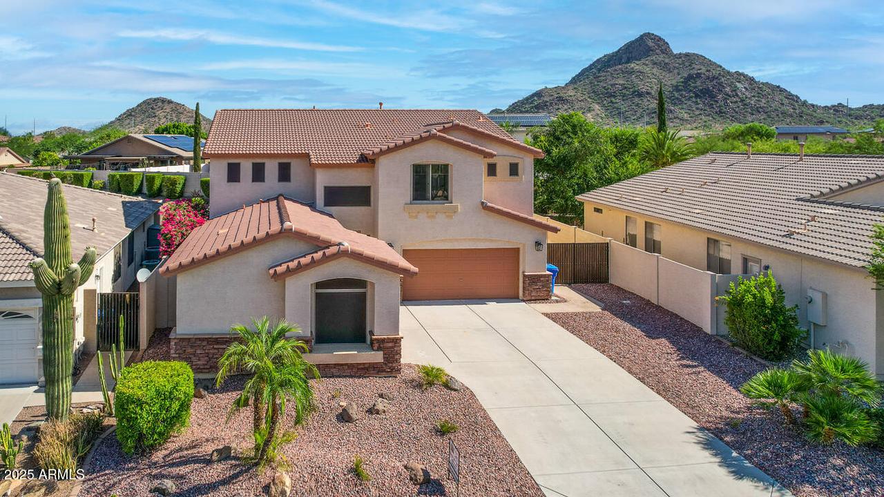 6014 W Oberlin Way, Phoenix, AZ 85083