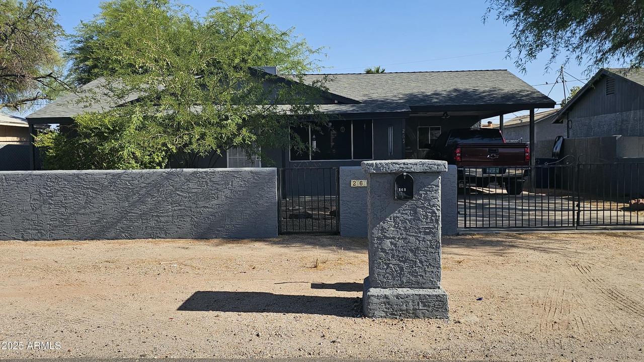 265 W 17th Ave., Apache Junction, AZ 85120