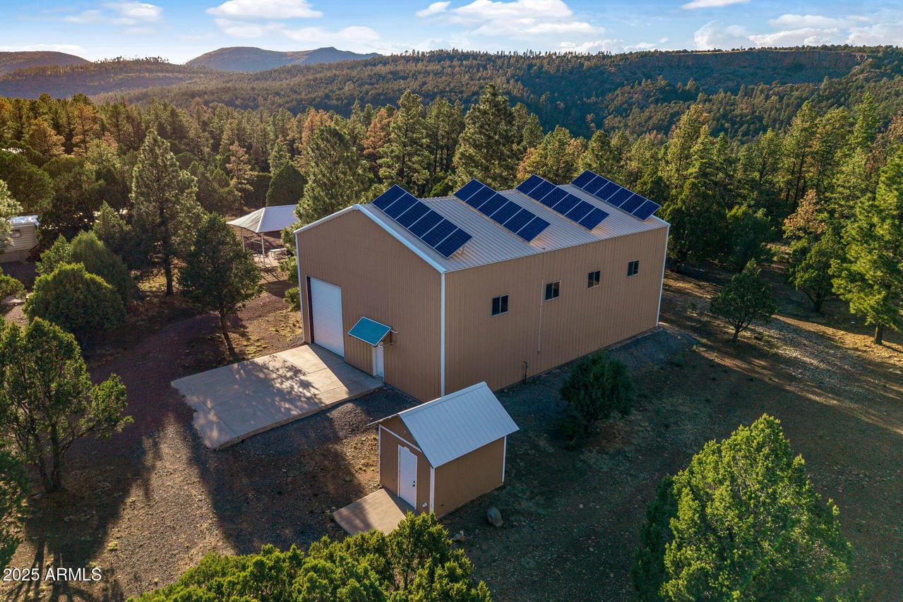31 E County Road N2163, Nutrioso, AZ 85932