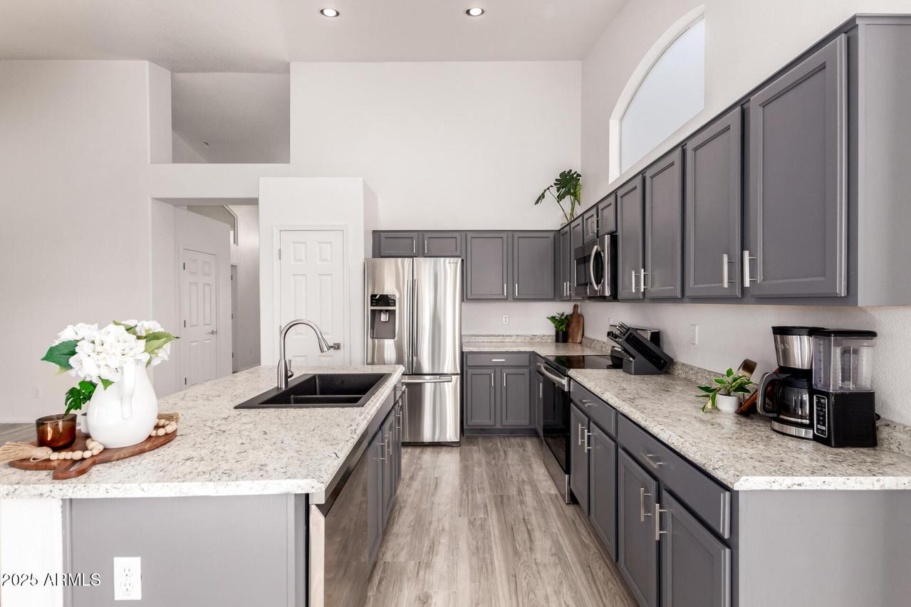 11622 W Palm Brook Dr., Avondale, AZ 85392