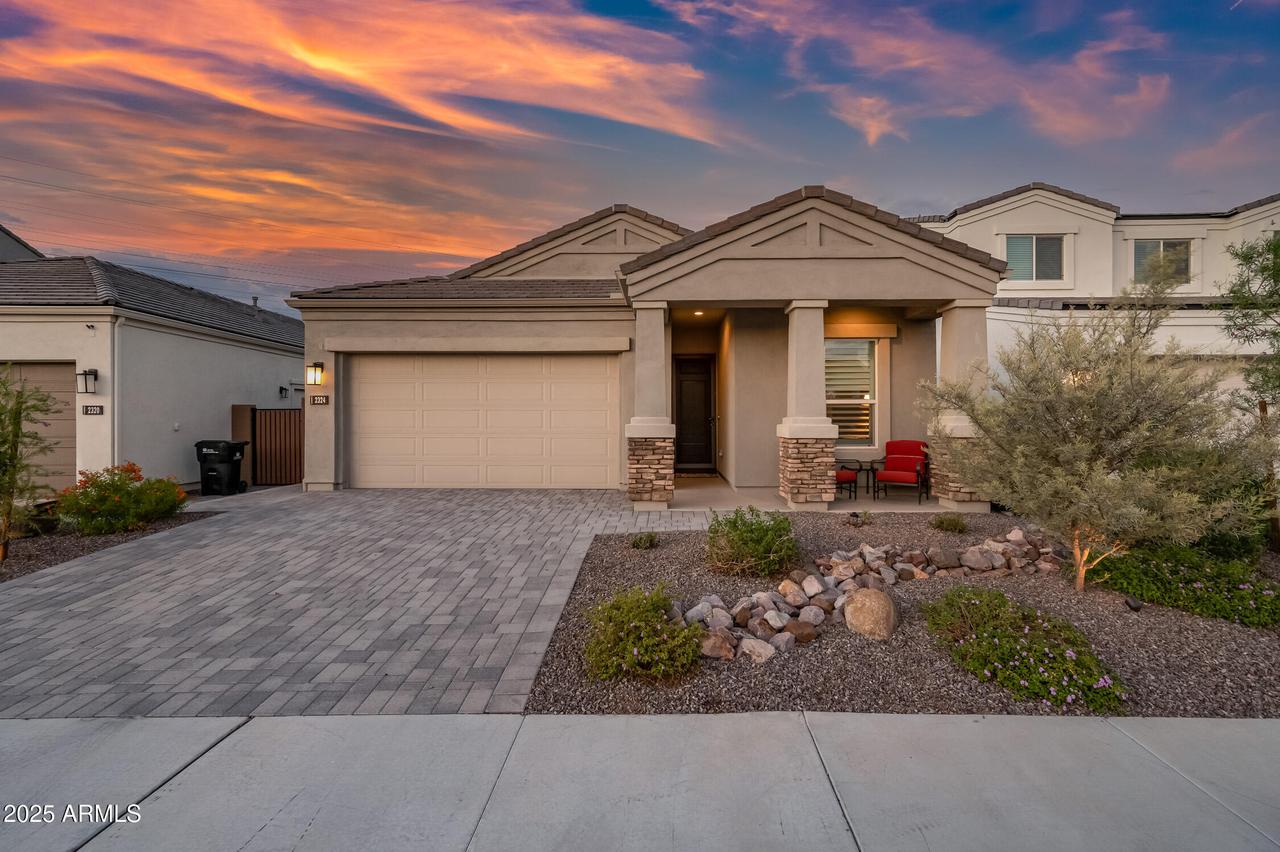 2324 E Saguaro Park Ln., Phoenix, AZ 85024