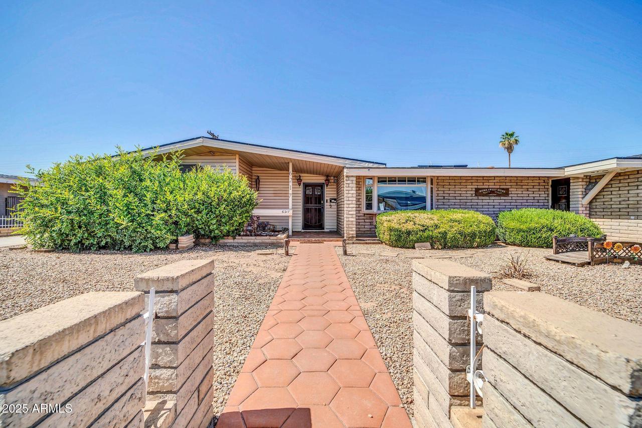 6217 W Orange Dr., Glendale, AZ 85301