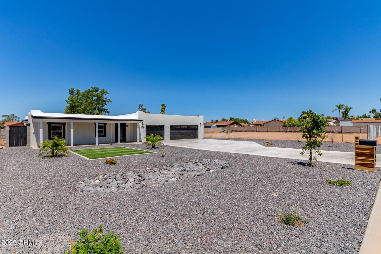 13012 N 36th Dr., Phoenix, AZ 85029